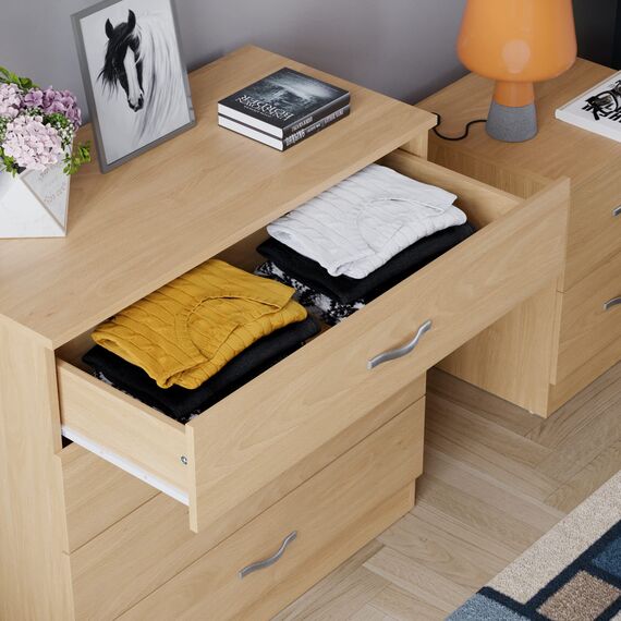 Vida Designs Riano Kommode aus Kiefernholz, 4 Schubladen mit Metallgriffen und Laufschienen, einzigartige Anti-Verbiegung Schubladenstütze Riano Schlafzimmermöbel