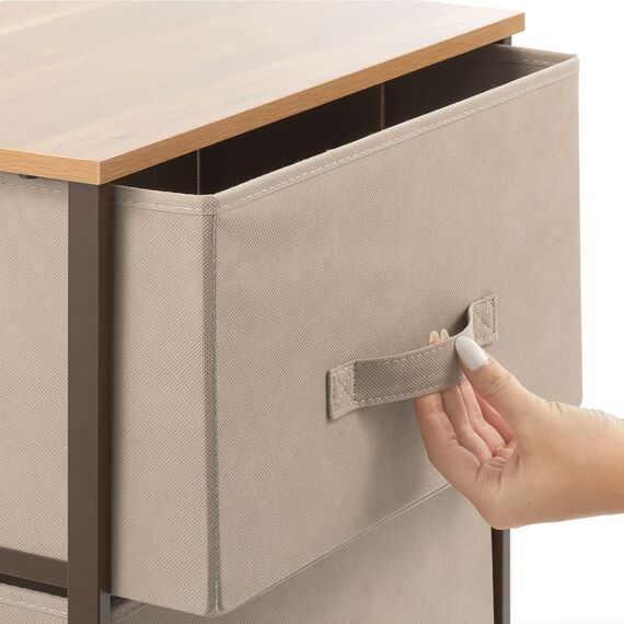 mDesign Kommode mit 4 Schubladen – praktischer Schubladenschrank mit MDF-Holzplatte für Schlafzimmer, Wohnzimmer oder Flur – Kleiderkommode aus Metall und Stoff – braun und dunkelbraun