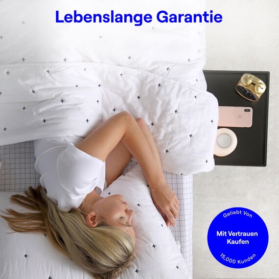 BedShelfie Nachttisch Zum Einhängen Bettablage für Etagenbett und oberes Etagenbett, Essentials für Studentenwohnheimzimmer, Hochbett Organizer zum Anklipsen, Nachttisch Tablett – weiße Holzrutsche