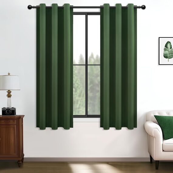 MRTREES Verdunkelungsvorhänge für Schlafzimmer, 2 Paneele, olivgrün, Thermovorhang für Wohnzimmer und Schlafzimmer, weiche Textur, Fensterbehandlungen