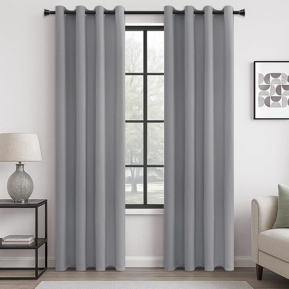 MRTREES Vorhang Blickdicht Gardinen Thermovorhang mit Ösen Verdunklungsvorhang Ösenschal Vorhänge Kurz Modern 225×140cm(H×B) Hellgrau 2er Set für Hotels Büros Wohnzimmer Schlafzimmer Kinderzimmer