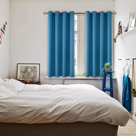 BGment Verdunkelungsvorhänge – Ösen, wärmeisoliert, für Schlafzimmer und Wohnzimmer, 2 Stück (132 x 137 cm), Stahlblau