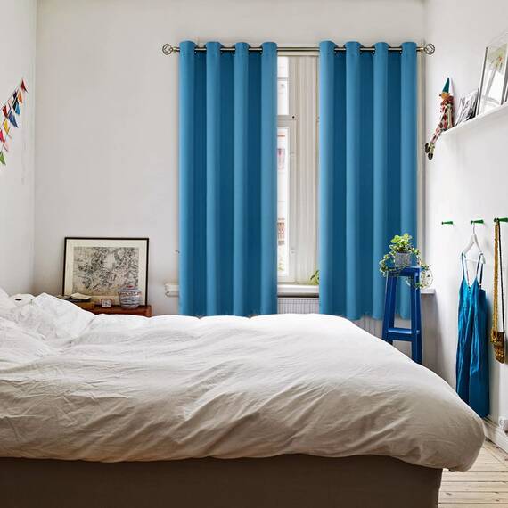 BGment Verdunkelungsvorhänge – Ösen, wärmeisoliert, für Schlafzimmer und Wohnzimmer, 2 Stück (132 x 160 cm, Stahlblau)
