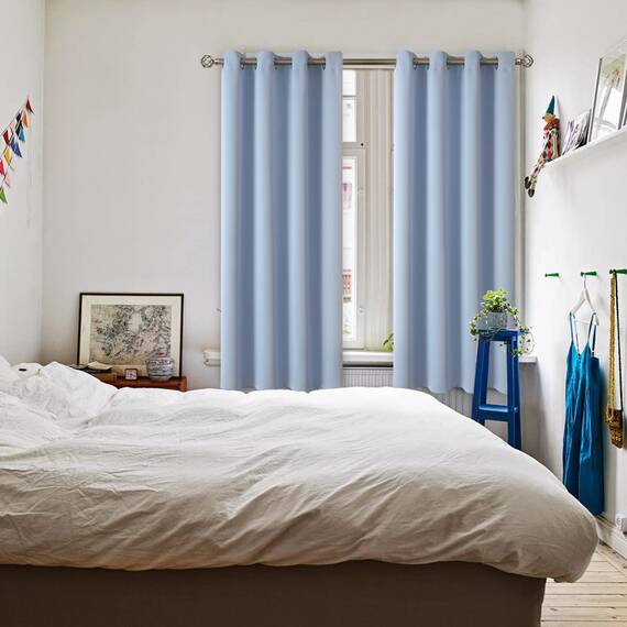 BGment Verdunkelungsvorhänge für Wohnzimmer – Ösen, wärmeisoliert, Raumverdunkelungsvorhänge für Schlafzimmer, 2 Paneele à 132 x 160 cm, Spa-Blau