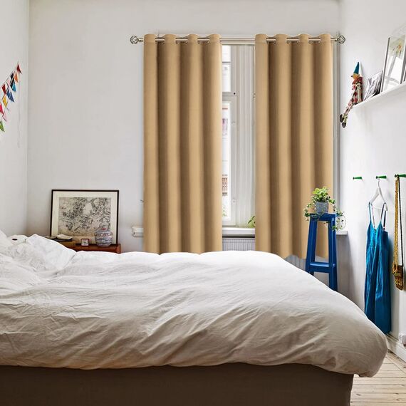 BGment Verdunkelungsvorhänge für Schlafzimmer – Ösen wärmeisolierte Raumverdunkelungsvorhänge für Wohnzimmer, Set mit 2 Paneelen (132 x 183 cm, Khaki)