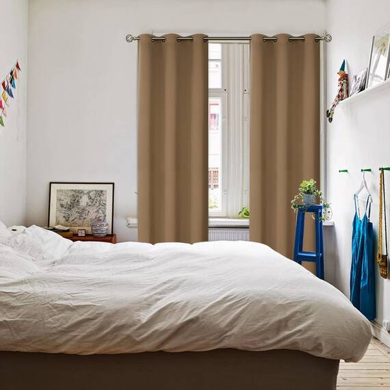 BGment Verdunklungsvorhänge für Wohnzimmer – Thermoisolierende Vorhänge für Schlafzimmer, 2 Paneele von 107 x 213 cm, Taupe