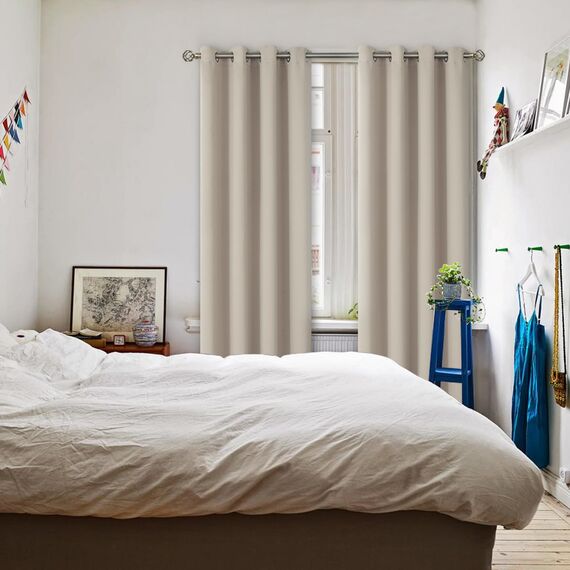 BGment Raumverdunkelungsvorhänge, 213,3 cm lang, mit Ösen, wärmeisolierte Vorhänge, Fensterbehandlungsvorhänge für Schlafzimmer, 2 Paneele, 132 x 213 cm, Kamelbraun