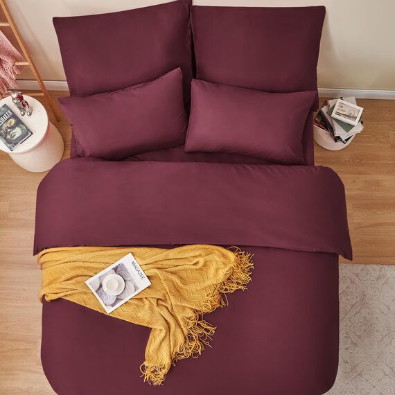 RUIKASI Bettwäsche 200x220 Rot 3teilig - Burgundy Mikrofaser Bettwäsche-Sets Oeko-TEX, Bettbezüge 200 x 220cm + 2 Kissenbezüge 80x80cm mit Reißverschluss, Weich und Bügelfrei