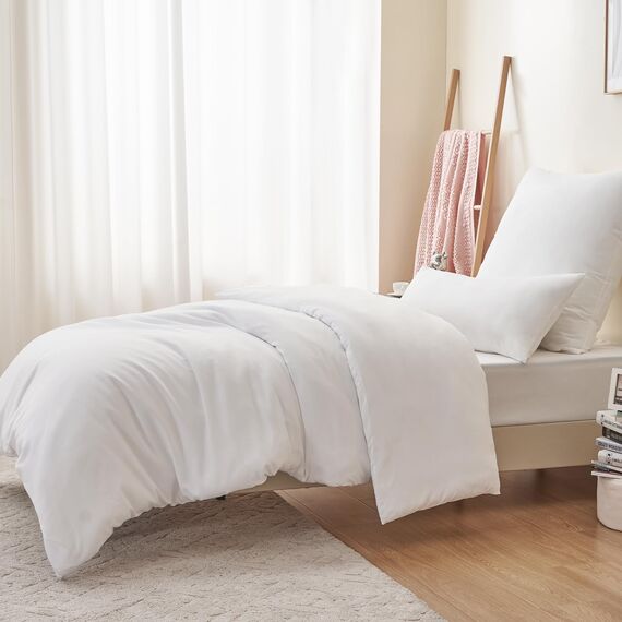 RUIKASI Bettwäsche 155x220 2teilig Weiß - Weiss Mikrofaser Bettwäsche-Sets OEKO-TEX, Bettbezüge 155 x 220cm + Kissenbezüge 80x80cm mit Reißverschluss, Weich und Bügelfrei
