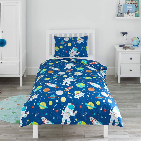 Bloomsbury Mill - Kinderbettwäsche 135x200 - Weltraum & Astronaut - Bettwäsche 135x200 Kinder Set für Mädchen und Jungen - Raketedesign Wendebettwäsche und Kissenbezug - Blau Einzelbettwäsche-Set