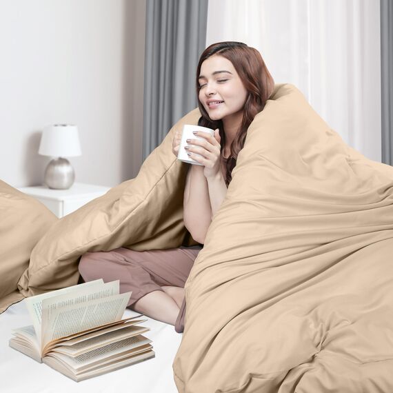 Utopia Bedding Bettbezug-Set, Queen Size, 3-teilig mit Reißverschluss, 1 Bettdeckenbezug 228,6 x 228,6 cm & 2 Kissenbezüge 50,8 x 66 cm (Beige), Bettdecke Nicht enthalten