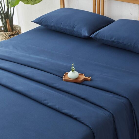 SONORO KATE Bettwäsche-Set, superweiche Mikrofaser, Fadenzahl 1800, luxuriöses ägyptisches Bettlaken, 45,7 cm tief, knitterfrei und hypoallergen, 3-teilig (Twin XL, Marineblau)