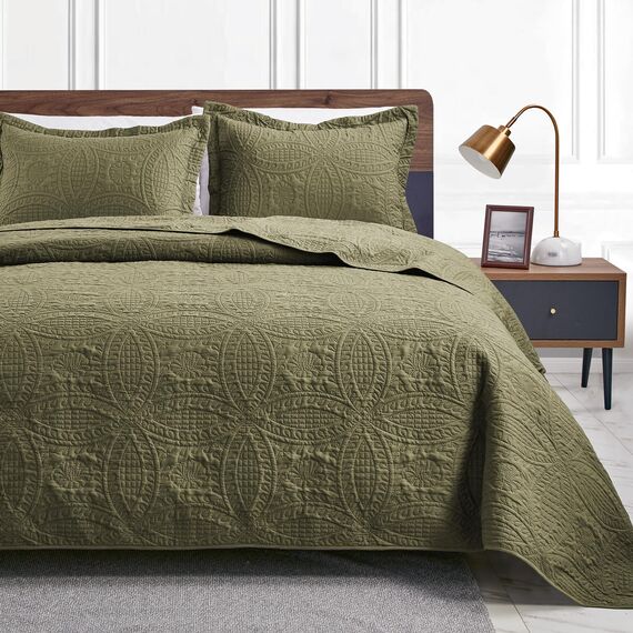 Love's Cabin Quilts for Queen Bed Green Bedspreads Bedding Set - Summer Lightweight Bedspread Comforter - Coin Pattern Bedding Coverlet for All Season - 3 Pieces (1 Quilt, 2 Pillow Shams)