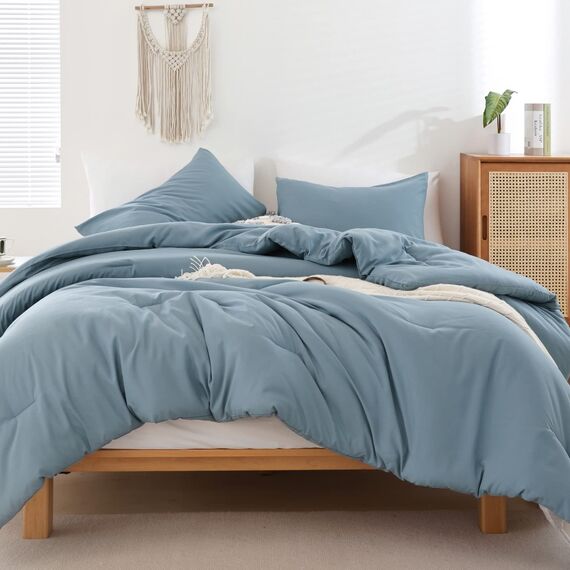 ROSGONIA Dusty Blue Bettdecken-Set für Queen-Size-Betten, 3-teilig (1 Bettdecke und 2 Kissenbezüge), Mikrofaser, graublau, ästhetische Queen-Size-Bettwäsche, weich, warm und leicht, für alle