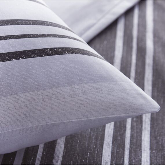 Sleepdown Wende-Bettwäsche-Set, strukturiert, gestreift, 155 cm x 220 cm + 2 Kissenbezüge 80 cm x 80 cm, Polycotton, Schwarz/Grau, 155 x 220cm + 2 x 80 x 80cm, 5056242763482