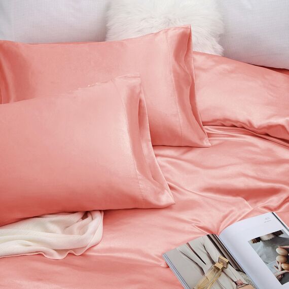 Vonty Satin-Bettlaken für King-Size-Betten, seidig weiches Satin, Rouge-Pink, 1 Spannbetttuch mit tiefer Tasche, 1 Bettlaken + 2 Kissenbezüge