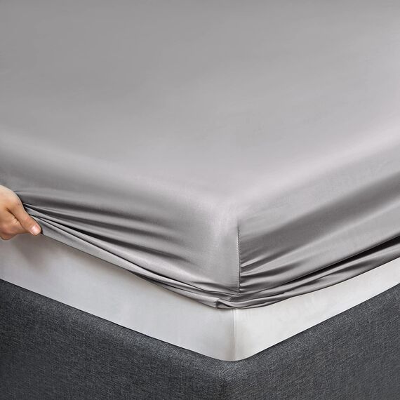 Vonty Satin-Bettlaken, volle Größe, seidig-weiches Satin-Bettwäsche-Set, 1 Spannbettlaken mit tiefen Taschen + 1 Bettlaken + 2 Kissenbezüge, Silbergrau