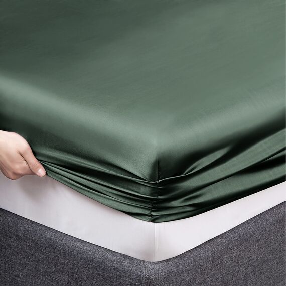 Vonty Satin-Bettlaken-Set für King-Size-Bett, seidig, weiches Satin-Bettwäsche-Set, 1 Spannbettlaken mit tiefen Taschen + 1 Bettlaken + 2 Kissenbezüge, Waldgrün