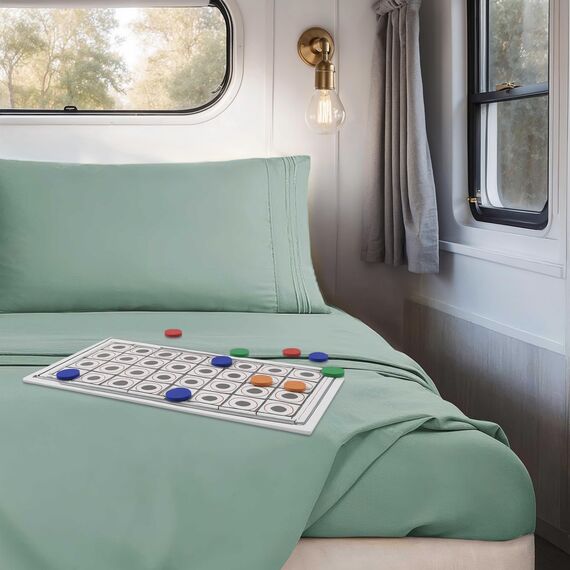 Clara Clark Premier 1800 Serie 4-teiliges Bettwäsche-Set für Queensize-Betten, luxuriös, weiche Bettlaken für Wohnmobil-Etagenbetten, kurzes Queen-Size-Bett, Eisgrün