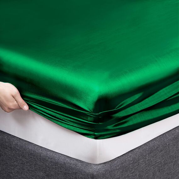 Vonty Satin Sheets King Silky Soft Satin Bed Sheets Set Green Sheet Set, 1 Deep Pocket Fitted Sheet + 1 Flat Sheet + 2 Pillowcases
