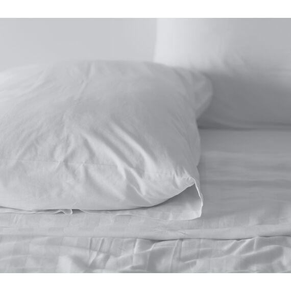 RUVANTI Bettlaken-Set aus 100% Baumwolle, atmungsaktive Perkal-Webart, 35,6 cm Tiefe Taschen, Hotelstandard, angenehm kühl, langlebig, einfarbig, California-King-Size, 4-teilig, Leises Grau