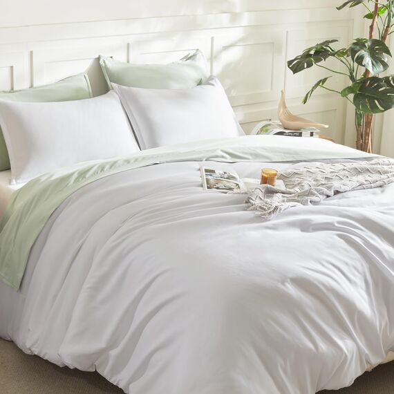 Litanika Weißes Bettdecken-Set für Queen-Size-Betten, 3-teilig, leicht, einfarbig, für alle Jahreszeiten, flauschiges Bettwäsche-Set (228 x 228 cm Bettdecke und 2 Kissenbezüge)