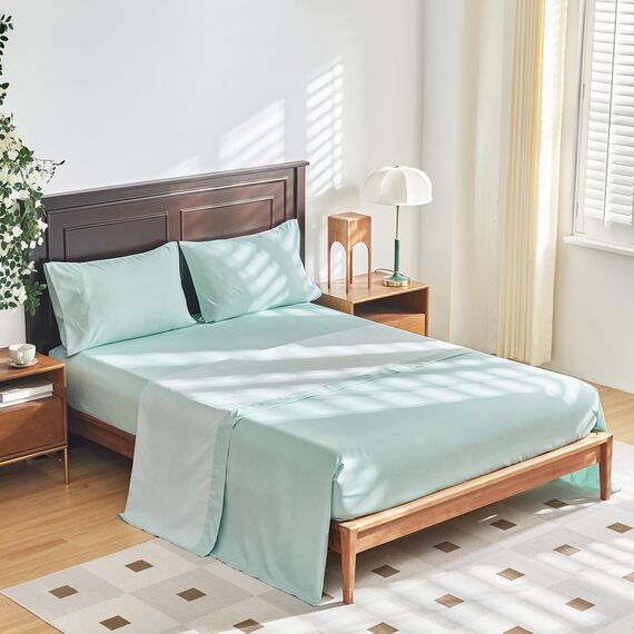 Leaves Comforter Sheet Set White Bed in a Bag 7 Pieces King Size Green Floral Microfiber Reversible Bedding Set (1 Comforter 2 Pillow Shams 1 Flat Sheet 1 Fitted Sheet 2 Pillowcases)