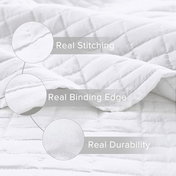 Comfort Spaces Kienna Quilt-Set, luxuriöse doppelseitige Nähte, Sommerdecke, leicht, weich, für alle Jahreszeiten, passender Kissenbezug, Weiß, Decke für Doppelbett (167,6 x 228,6 cm), 2-teilig
