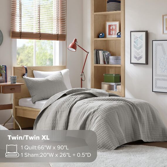Comfort Spaces Kienna Quilt-Set, luxuriöse doppelseitige Nähte, Sommerdecke, leicht, weich, für alle Jahreszeiten, passender Kissenbezug, grau, Decke für Doppelbett, XL (167,6 x 228,6 cm), 2-teilig