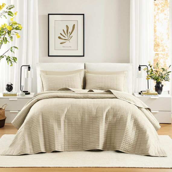 Comfort Spaces Kienna Bettwäsche-Set, luxuriös, doppelseitiges Näh-Design, alle Jahreszeiten, leicht, Tagesdecke, Bettwäsche, passende Kissenbezüge, übergroßes Kingsize-Bett (304,8 x 299,7 cm),