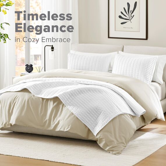 Comfort Spaces Kienna Steppdecken-Set, doppelseitige Nähte, Sommerdecke, leicht, weich, für alle Jahreszeiten, passender Kissenbezug, weiß, King-Size-Bett (264,2 x 228,6 cm), 3-teilig