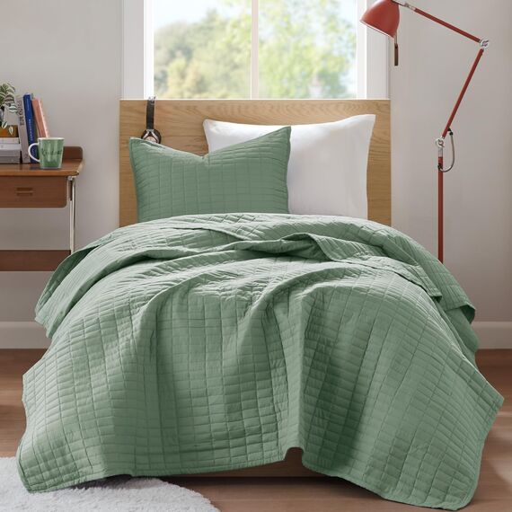 Comfort Spaces Kienna Steppdecken-Set, luxuriös, doppelseitig genähtes Design, für alle Jahreszeiten, leicht, Tagesdecke, Bettwäsche, passende Kissenbezüge, Twin/Twin XL (167,6 x 228,6 cm), Seafoam