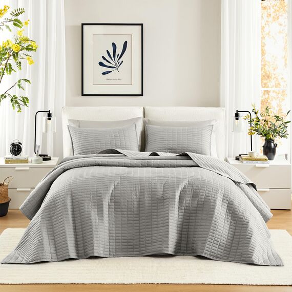 Comfort Spaces Kienna Bettwäsche-Set, luxuriös, doppelseitiges Näh-Design, für alle Jahreszeiten, leicht, Tagesdecke, Bettwäsche, passende Kissenbezüge, übergroßes Kingsize-Bett (304,8 x 299,7 cm),