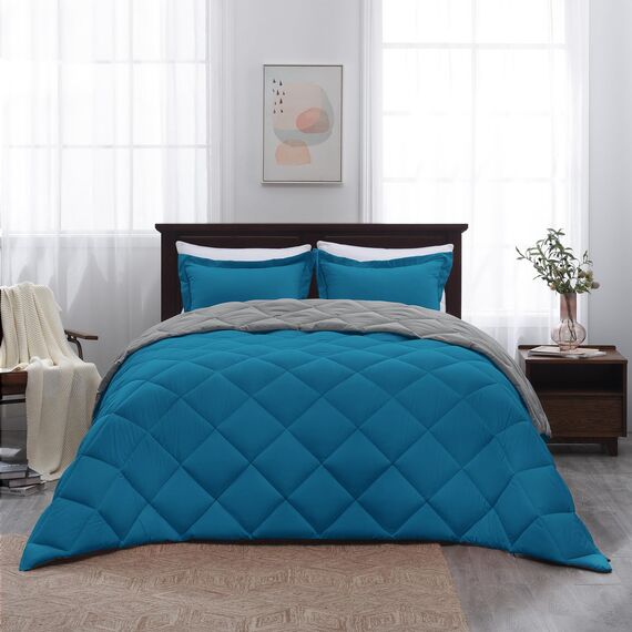 Basic Beyond Bettwäsche-Set für Doppelbett, wendbar, 1 Bettdecke (208,3 x 233,7 cm) und 2 Kissenbezüge (50,8 x 66 cm + 5 cm), Blau