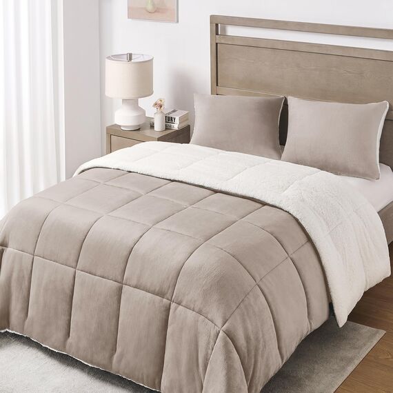 Basic Beyond Bettwäsche-Set für King-Size-Betten – dickes Sherpa-Bettwäsche-Set für den Winter, weiche und flauschige Bettwäsche, Sandfarben, 264,2 x 223,5 cm