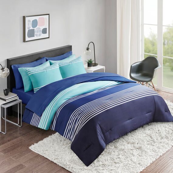 Comfort Spaces Full-Size-Bettwäsche-Set mit Laken, Bed in a Bag, 9-teilig, für Teenager, Marineblau und grau gestreift, College-Stil, 2 Seitentaschen, Schlafzimmer-Organizer