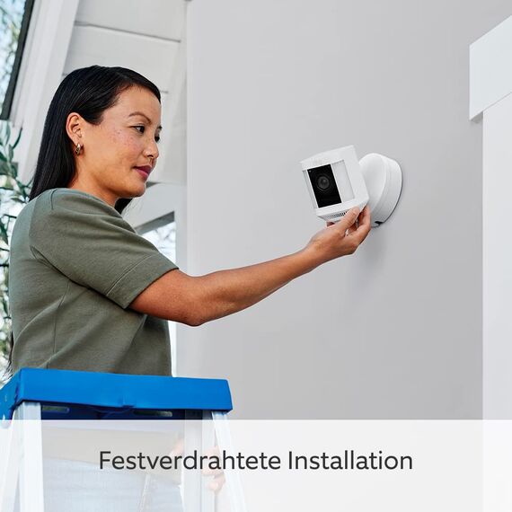 Ring Spotlight Cam Plus Wired von Amazon | 1080p-HD-Video, Gegensprechfunktion, Nachtsicht in Farbe, LED-Spotlights, Sirene, festverdrahtete Installation | 2 Kameras