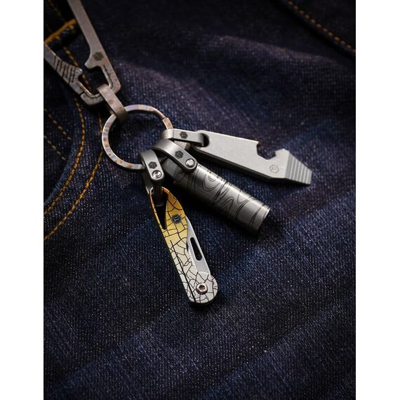 KeyUnity KK05 Kleines Titan-Klappmesser, Mini-Edc Messer mit integriertem Schlüsselloch, Leichtes Schlüsselanhänger Messer für Camping, Wandern und Outdoor(Yuzu)