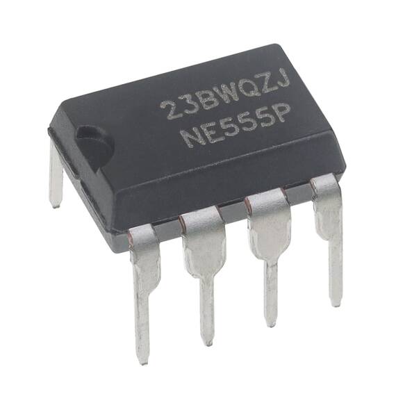ALLECIN 50 Stück Dip-8 NE555 NE555P Timer IC NE555N Chip 4,5V 10A 4,5 Volt 10 Ampere