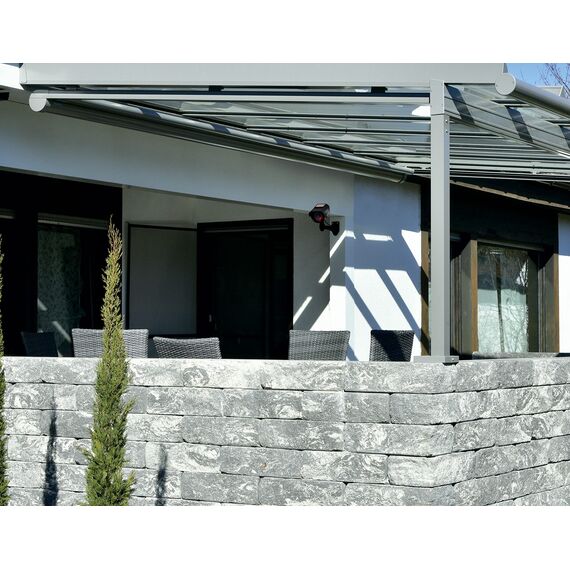 BASI | 2er Set Solar Kamera-Attrappe mit blinkendem LED-Licht | Dummy Kamera | Sicherheitskamera | Überwachungskamera für Innen- und Außenbereich solarbetrieben | Wandhalterung | Solar Panel | CCTV