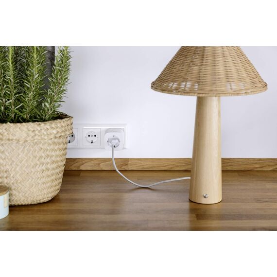 Bosch Smart Home Zwischenstecker kompakt, smarte Steckdose mit App-Funktion, Funksignal-Verstärkung, kompatibel mit Alexa, Google Home und HomeKit
