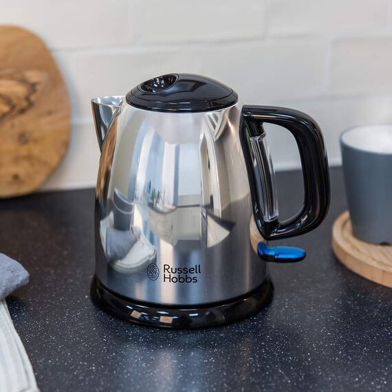 Russell Hobbs Wasserkocher klein [1l] Victory Edelstahl poliert (2400W, Schnellkochfunktion, herausnehmbarer Kalkfilter,außenliegende Wasserstandsanzeige,kleiner Reisewasserkocher) Teekocher 24990-70