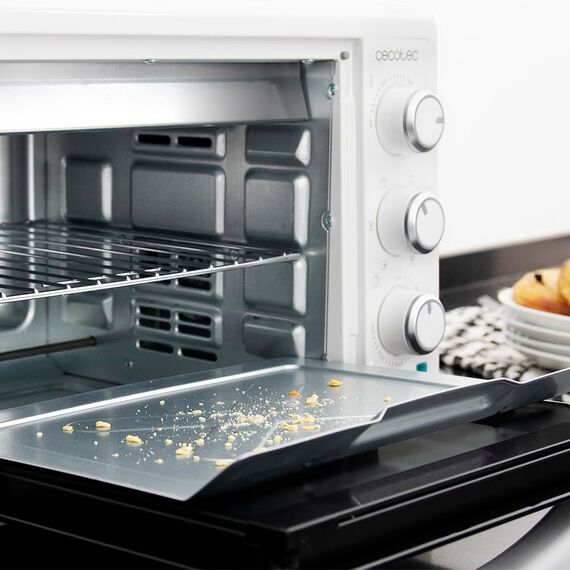 Cecotec Tischofen BakeundToast 2600 White 4Pizza, 26L, 1550W, Inklusive Pietra Pizza Stein, 6 Funktionen, Krümelschublade, Innenbeleuchtung, Doppelt verglaste Tür, Vielfältige Möglichkeiten