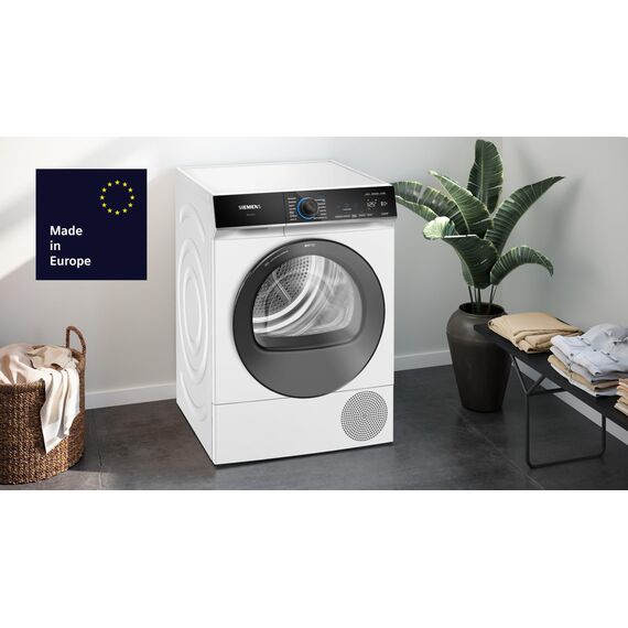 Siemens WQ35B2B30, Smarter iQ700 Wärmepumpentrockner für 1-8 kg Wäsche, Schnellprogramm, Schonende autoDry Trocknung, softDry Schontrommel mit Licht, Outdoor-Programm, directTouch Plus Display, Weiß