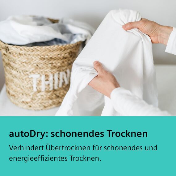 Siemens WR47B2C40 iQ700 Wärmepumpen-Trockner, 9 kg, Selbstreinigender Kondensator, AutoDry, Kurzprogramm 40', Nachlegefunktion, Reversierende Trommel, halbe Beladung, LED-Display, Touch Control