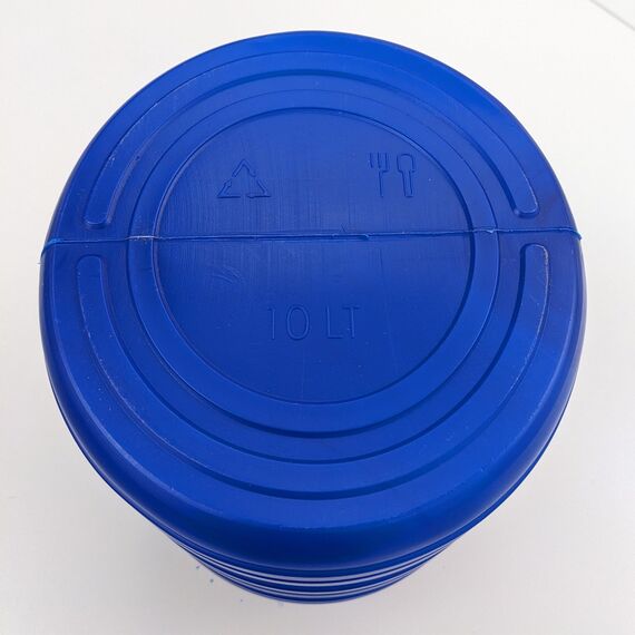 plasteo® Weithalsfass mit Schraubdeckel und Henkel Futtertonne Kunststofffass Universalfass Deckelfass Lebensmittelecht Wasserfass Regentonne Lagerfass (10 Liter Rund Blau)