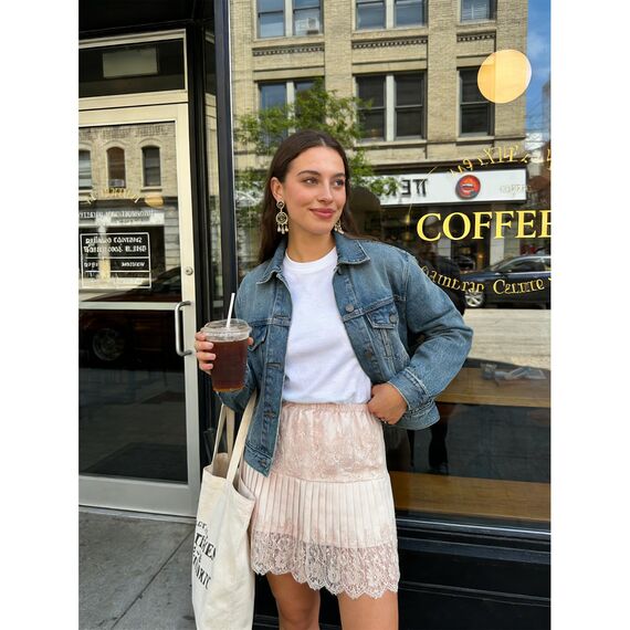 Girstunm Women's Shirt Extender for Women Adjustable Layered Fake Top Lower Sweep Shirt Half Length Mini Skirt for Girls Nude Lace XL