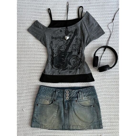 Emo Grunge T-Shirts für Damen – Vintage Y2K Fake 2-teilig Gitarre Grafik Baby Tee Gothic Ästhetik Kurzarm Schulterfrei Crop Top Alt Streetwear Punk Sommer Harajuku, grau, Small