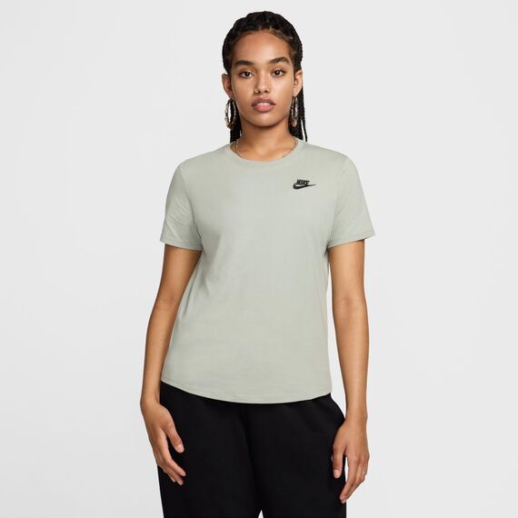 Nike Sportswear Club Essentials Damen-T-Shirt, Jade Horizon/Black, DX7902-370, L