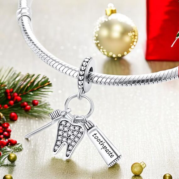 Feitery Christmas Familie Charms Armband Bead Charm für Damen Weihnachtszeit (Silberzähne)
